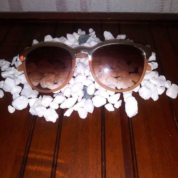 "Dusk till Dawn" Shades - Picture 1 of 2